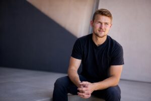 Matthijs de Ligt intiem gespot met nieuwe vriendin en ze is een hele bekende