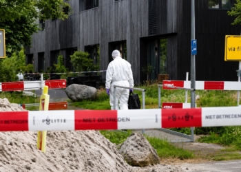 Net binnen: Echtpaar om het leven gebracht in Meerstad, dochter (13) opgepakt