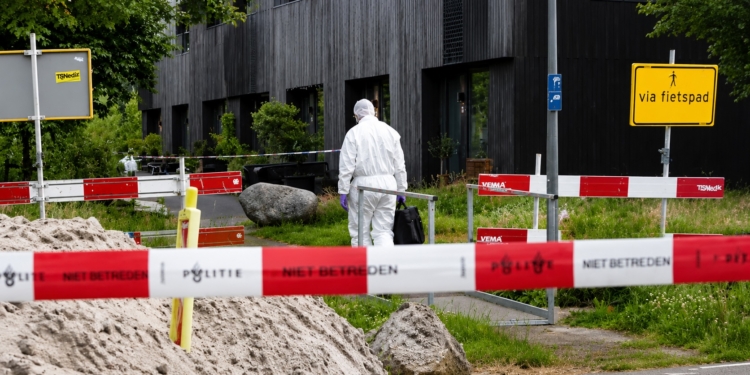 Net binnen: Echtpaar om het leven gebracht in Meerstad, dochter (13) opgepakt