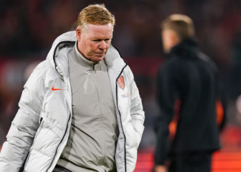Koeman deelt emotionele update over de gezondheid van zijn vrouw en raakt een gevoelige snaar