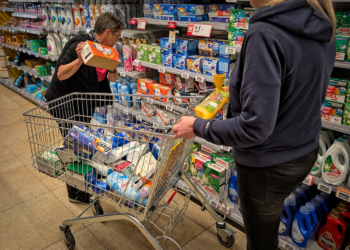 Eén minuut gratis winkelen bij Jumbo: Sherley doet iets wat niemand verwacht