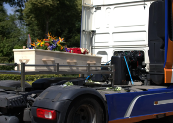Micah (15) uit Veghel krijgt bijzonder afscheid en heel de gemeenschap staat achter zijn familie