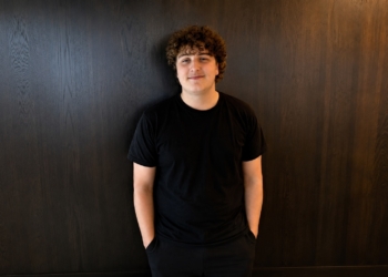 Lucas Bauer (17) laat zijn volgers opvallende transformatie zien en velen kunnen hun ogen niet geloven