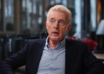 André van Duin (79) neemt emotioneel afscheid