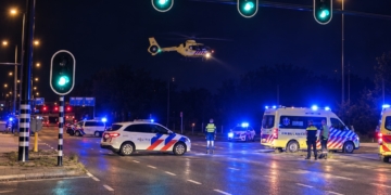 Bekende politicus (58) overleden bij schokkend incident op de weg