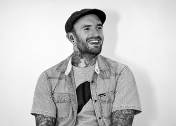 Zanger en eerste winnaar ‘The Voice’ Ben Saunders (43) overleden