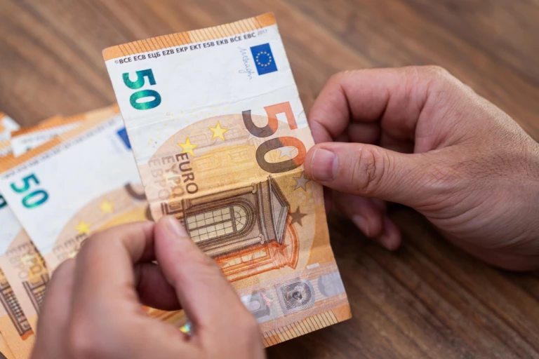 Heb jij dit bedrag op jouw rekening staan? Dan wordt je door banken als rijk beschouwd