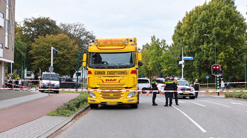 Verschrikkelijk verkeersongeval: Kind (12) overleden bij botsing met vrachtauto