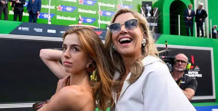 Zo hebben we koningin Máxima en prinses Alexia nog niet vaak gezien