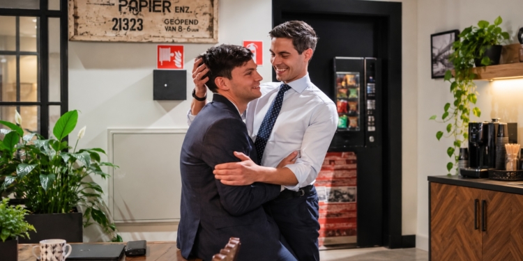 Victor Vlam kritisch op verloofde van premier Rob Jetten (39): ‘Hoe haal je dit in je hoofd?’