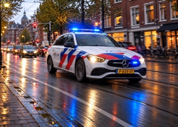 Net binnen: meerdere zwaargewonden bij ernstig ongeluk met schoolbus vol kinderen